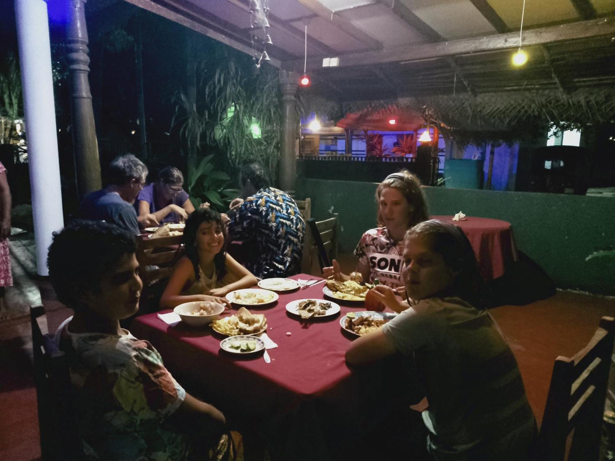 Sunrise Guest House & Restaurant Tangalle Exterior foto